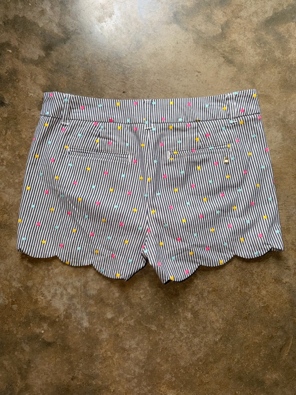 NWOT - Chino Scallop Shorts with Polka Dots- Size 4 - Picture 2 of 7